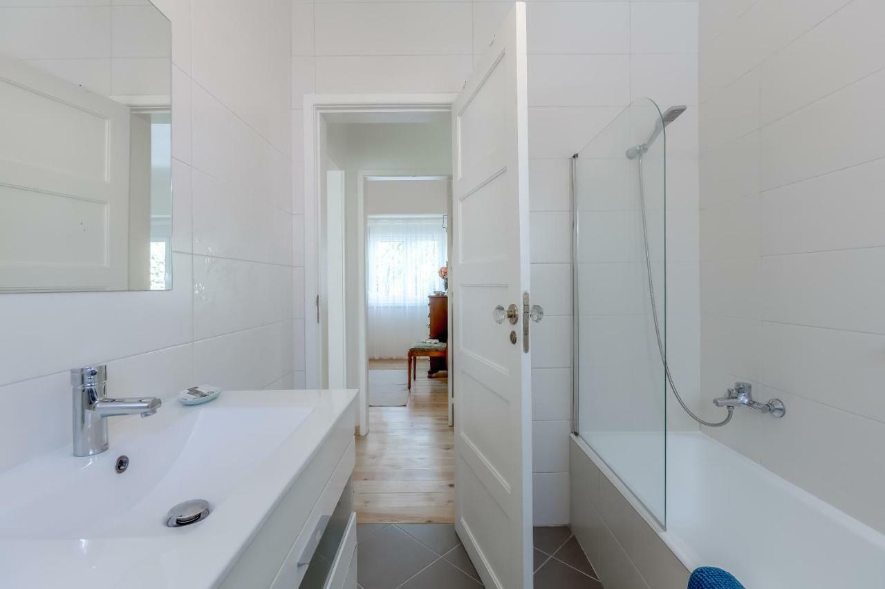 Apartment Sunny, Bright And Quiet Apartment, By Timecooler Lissabon